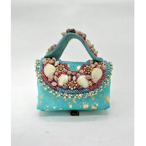 Pochette enveloppe classique de qualité supérieure avec broderie perlée pour femme, idéale pour les occasions formelles et festives - Product Image 4