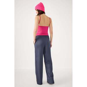 Pantalon pour femme en viscose/polyester à coupe décontractée avec taille à cordon - Product Image 5