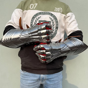 Guantes de Armadura Medieval de Metal Plateado Pulido, Disfraz de Caballero Personalizado - Product Image 2