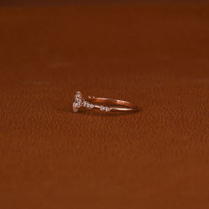 Bague de fiançailles en diamant de laboratoire en or rose 18KT Design fait à la main Style tendance pour les femmes pour les fêtes et les cadeaux - Product Image 2