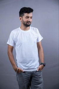 Vente en gros de t-shirts d'été en jersey de coton pour hommes coupe ample manches courtes avec logo personnalisé OEM 180 grammes de tissu poids style décontracté - Product Image 4