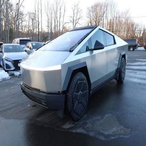 Tesla Cybertruck Cyberbeast 2024 en parfait état - Product Image 1