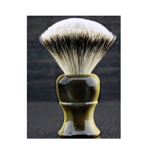 Brocha de Afeitar de Cuerno con Mango de Cuerno para Afeitar y Personalizada - Product Image 2