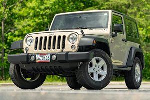 Jeep Wrangler Sport 4x4 Usado en Excelentes Condiciones, Año 2016 - Product Image 1
