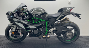 Nuestras Kawasakis H2 NINJAS de alta calidad | Mirror Spark LISTO PARA SER ENVIADO A TODO EL MUNDO 2025 - Product Image 2