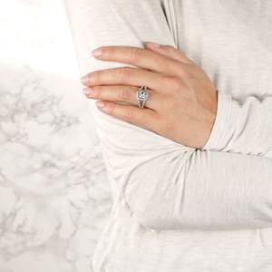 <b>Oval</b> Cut Split Shank Halo <b>Moissanite</b> <b>Engagement</b> <b>Ring</b> - Product Image 4