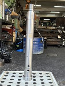 Tige de piston de haute précision (pièces moulées) 74,5 Spécification 560 mm de longueur pour équipement de machines métalliques Marque Chen Shin - Product Image 3