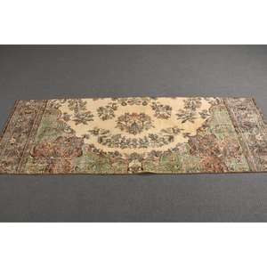 Alfombra Turca Vintage de 2.4x6.8 pies, Alfombra de Pasillo, Alfombra Floral Marrón - Product Image 2