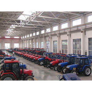 Massey Ferguson MF290 Mini tracteur agricole à 4 roues motrices Tracteur agricole pour les terres agricoles. - Product Image 1