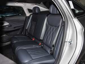 Véhicule d'occasion 2023 en promotion : 8 voitures turbo essence avec régulateur de vitesse adaptatif, traction avant, pneus R18 et sièges en cuir, en provenance de Chine - Product Image 5