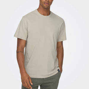 Nouveau été goutte épaule à manches courtes Slim Fit équipage hommes garçon unisexe Logo personnalisé T-shirt pour hommes Softstyle T-Shirt - Product Image 3