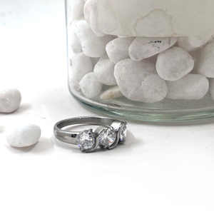 Wholesale Stainless Steel <strong>3</strong> Crown Cubic Zirconia Solitaire Promise Engagement <strong>Ring</strong> Woman's Diamond <strong>Carats</strong> Jewellery Gold Parties - Product Image 6