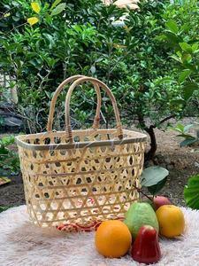 Cesta de regalo de bambú de alta calidad Cesta hecha a mano de bambú Artesanías de precio más bajo - Product Image 4