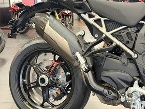 NUEVA Ducati Multistrada V4 RS 2026, Motocicleta de Aventura - Product Image 4