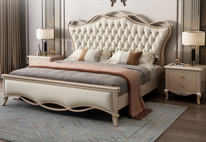 Cama tradicional blanca tapizada con cabecero capitoné y listones de madera - Product Image 2
