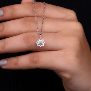 Colgante de Diamantes Cultivados en Laboratorio de 2.4ct, Corte Redondo, Diseño Personalizado, Claridad VS, Color EF, Joyería Fina de Lujo en Oro de 14K para Mujer - Product Image 2