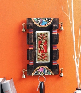 In-Key-Geneous Madhubani llavero pintado a mano en Sheesham y madera de teca 6 ganchos soporte de correo montado para la pared del hogar - Product Image 2