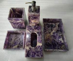 Juego de baño de resina hecho a mano de primera calidad con acabados artísticos y patrones de remolino resistente al agua e ideal para regalos o uso personal - Product Image 6