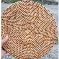 Assiette de table ronde en rotin naturel tressé, écologique, vente en gros, fabriquée au Vietnam, style floral TUYET DUNG