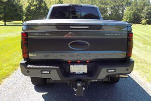 ข้อเสนอที่ดีที่สุด ปี 2019 F250 SUPER DUTY LARIAT 4X4 POWER STROKE TURBO DIESEL V8 สภาพสมบูรณ์ ใช้งานได้ดีเยี่ยม สะอาด ดีเยี่ยม เหมาะสำหรับการส่งออก - Product Image 5
