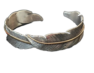 2024 June Buy Latest Light Weight Jewelry Famous La Tomatina wedding <b>bracelet</b> Bangle Laser Cut Golden Polished for Women - Product Image 4