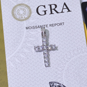 Colgante de cruz de moissanita estilo hip hop, tono oro blanco, con incrustaciones de piedras redondas, colgante de cruz para hombre, joyería hip hop, regalo de lujo. - Product Image 3