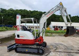 Nouvelle mini-pelle sur chenilles Takeuchi Tb175/TB150/TB160, modèle 2017, capacité de la benne de 0,25 m, poids opérationnel de 5 tonnes, bon état - Product Image 5