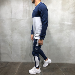 Vente en gros de vêtements de sport de haute qualité survêtements personnalisés en polyester à rayures pour hommes survêtements à capuche personnalisés coupe ajustée pour hommes - Product Image 3
