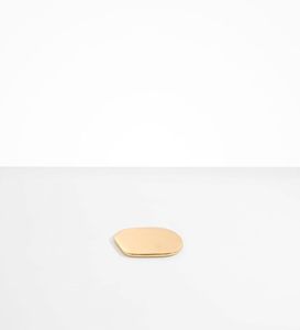 Plateau minimaliste en métal finition or pour bougies, bijoux, pièces de monnaie, table de chevet, accent décoratif, petit carré à bords arrondis - Product Image 6