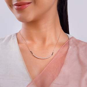 Ensemble de bijoux traditionnels fins Suchitra diamant Mangalsutra or Rose minimaliste fiançailles fonctions de mariée anniversaire - Product Image 3