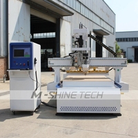 Routeur CNC 4 axes robuste pour la sculpture sur bois, la gravure de meubles et de portes d'armoires, la découpe de panneaux MDF