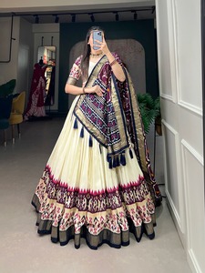Designer <span class=keywords><strong>e</strong></span> stampa Plato con stampa lamina con Tussar seta Dupatta Lehenga choli - Product Image 2