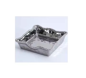 Plateau de service en aluminium de forme carrée de conception unique très exigeant, durable et fiable pour les fournitures d'hôtel à vendre - Product Image 1