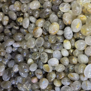 Fait à la main 20X25 Malachite Coussin Sculpture IGI Certifié Rutile Quartz Gemme pour Bijoux Élégants Cadeaux De Noël En Vrac Gemme Lâche - Product Image 1