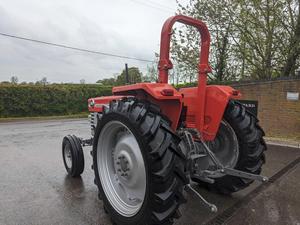 Acheter des tracteurs Massey Ferguson d'occasion 135 / 165 / 175 / 185 / 188 / 250 / 290 / 385 en Europe - Product Image 4
