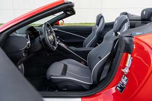 ROMA SPIDER SUV 2025, Motor 8L+, 400 CV, Transmisión Automática, Asientos de Cuero, Techo Panorámico, Cámara Trasera 360, Volante a la Izquierda - Product Image 6