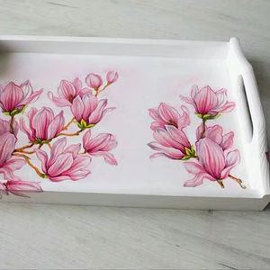 Plateau de service rectangulaire en MDF blanc tendance avec motif floral magnolia, poignées, pour table basse, cuisine, maison, organisateur d'aliments et de boissons - Product Image 1