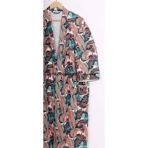 Robe longue kimono en coton biologique vintage pour femmes, tricotée, matelassée, faite à la main, mode indienne, rayée, en gros - Product Image 3