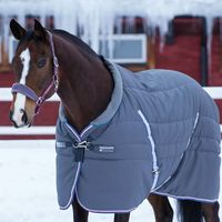 Couverture d'écurie pour chevaux, tissu en polyester 440 deniers avec doublure intérieure en rembourrage 100g, chaude, durable, légère, pour l'hiver.