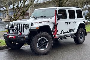 Jeep Wrangler Unlimited Rubicon 4x4 2020 Usado en Buen Estado, Techo Eléctrico de un Toque, Tracción en las Cuatro Ruedas, Equipamiento de Alta Gama, Modificaciones Todoterreno - Product Image 3