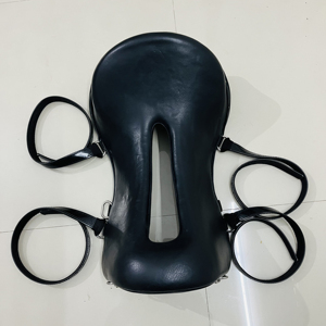 Silla de Montar de Alto Rendimiento y Duradera, con Correas de PVC Sintético, Diseño Transpirable con Estructura de Plástico para Carreras de Caballos de Maratón - Product Image 1