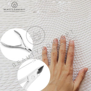 Coupe-ongles à cuticules en acier inoxydable de la meilleure qualité, respectueux de l'environnement, avec logo imprimé par Beauty Concept International - Product Image 2