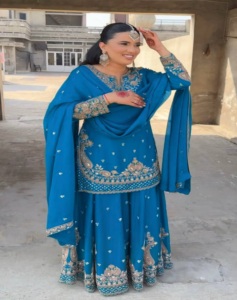 Nuevo diseñador bohemio Casual Chinon Sharara traje pesado elástico bordado trabajo lindo sólido puntada completa secuencia bordado - Product Image 1