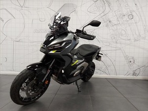 Motocicleta Todoterreno Honda X-ADV 750, Motor Bicilíndrico en Paralelo SOHC de 4 Tiempos y 8 Válvulas, Refrigerado por Líquido - Product Image 6