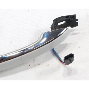 MANILLA EXTERIOR DE LA PUERTA DELANTERA DERECHA RENAULT Talisman Saloon H5H 470 (15>) - Product Image 2