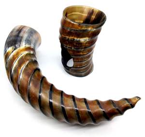 Corne à boire Viking polie attrayante décoration de sculpture sculptée de style animal d'ange unique par HF CRAFTS - Product Image 5