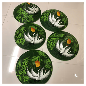 Sombrero Cónico Hecho a Mano de Hoja de Palma de Bambú para Actuaciones Escénicas, Accesorio de Disfraz y Recuerdo, Hecho en Vietnam - Product Image 3