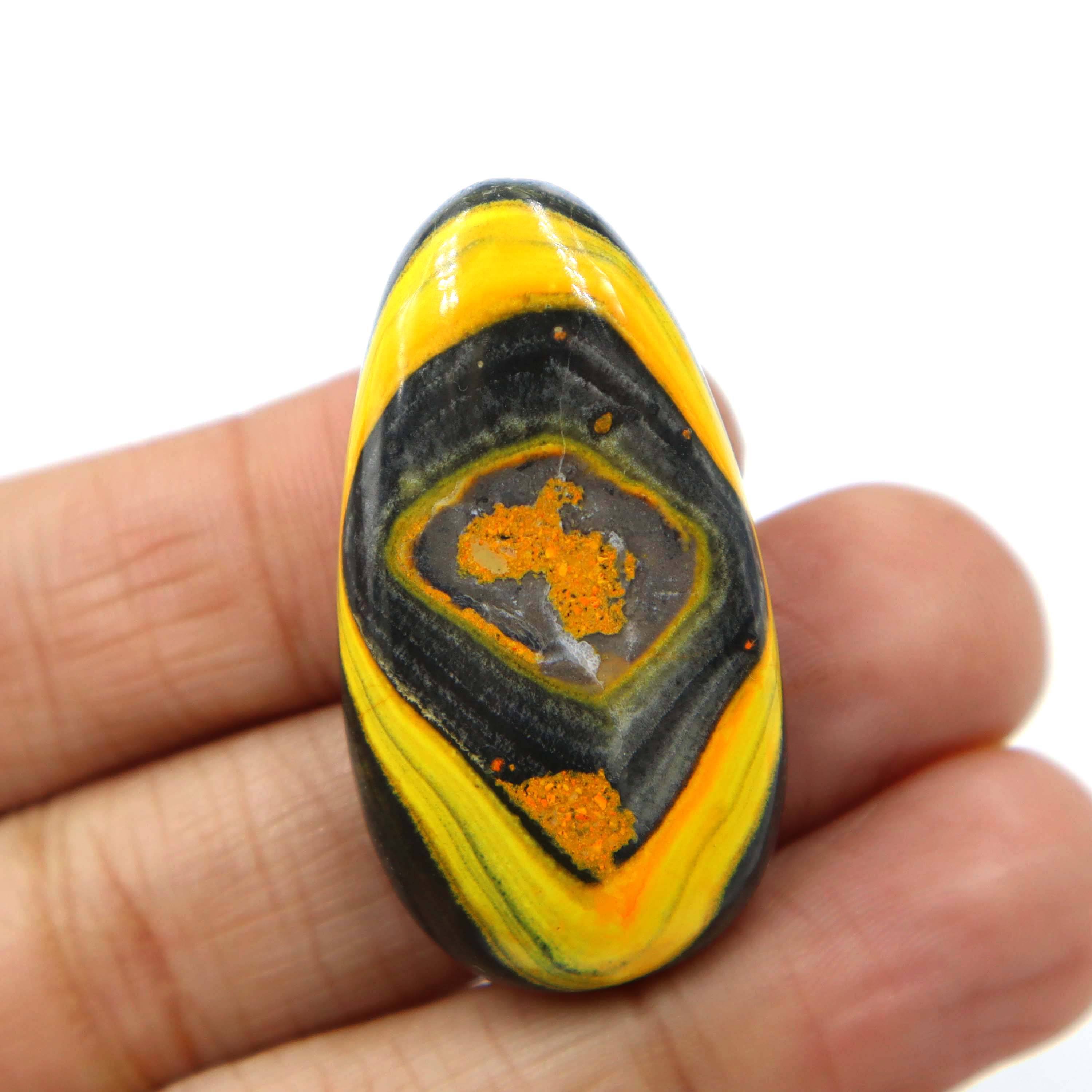 สีเหลือง