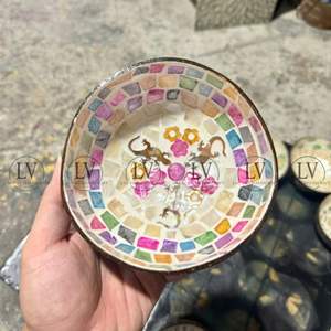 Cuenco con incrustaciones de fregona de cáscara de coco de lujo con diseño variado para artículos de mesa y artículos de cocina al por mayor de Vietnam - Product Image 4