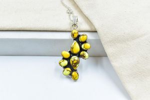 Pendentif en argent sterling turquoise Dahlia miel fait à la main avec chaîne réglable de 18 pouces cadeau de bijoux unique - Product Image 5